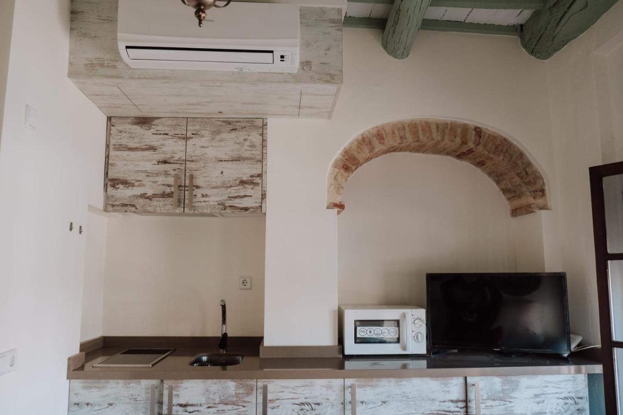 La Covacha Del Pintor Apartman Carmona Kültér fotó